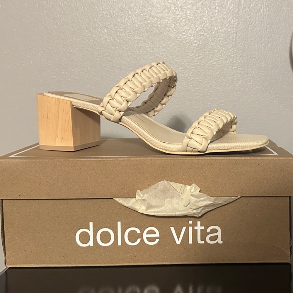 Dolce Vita Women's Braided Tan Sandals